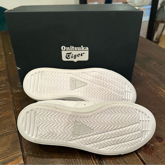 BRAND NEW - Onitsuka Tiger white sneakers Lawnship 3.0 - Picture 4 of 6